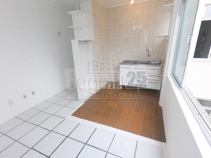 7 - Kitnet 1 quartos no Itacorubi em Florianópolis