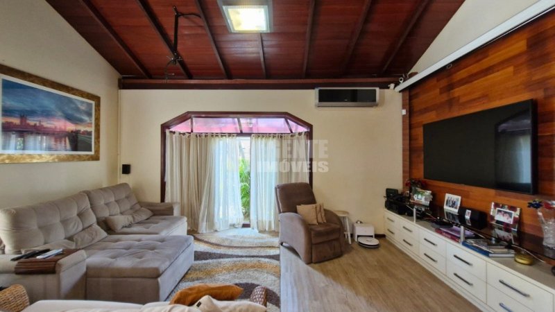 Casa 4 quartos no Parque São Jorge em Florianópolis - Foto 3