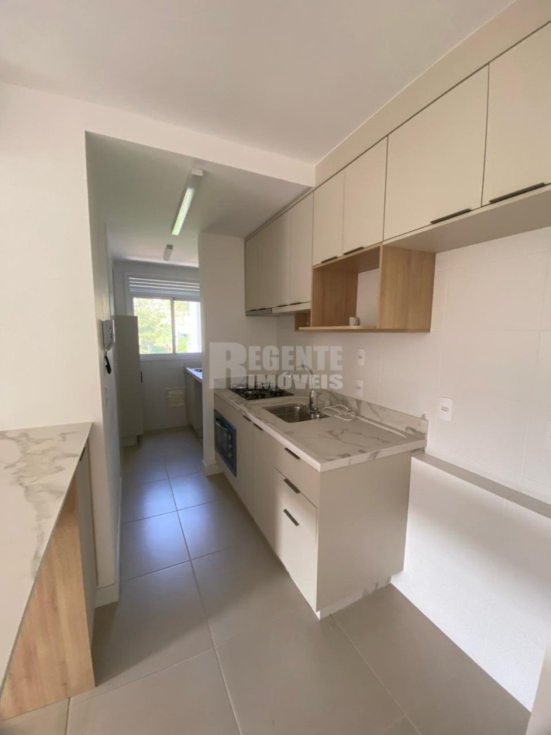 Excelente departamento de 2 dormitorios en alquiler en el barrio Itacorubi! - Foto 4