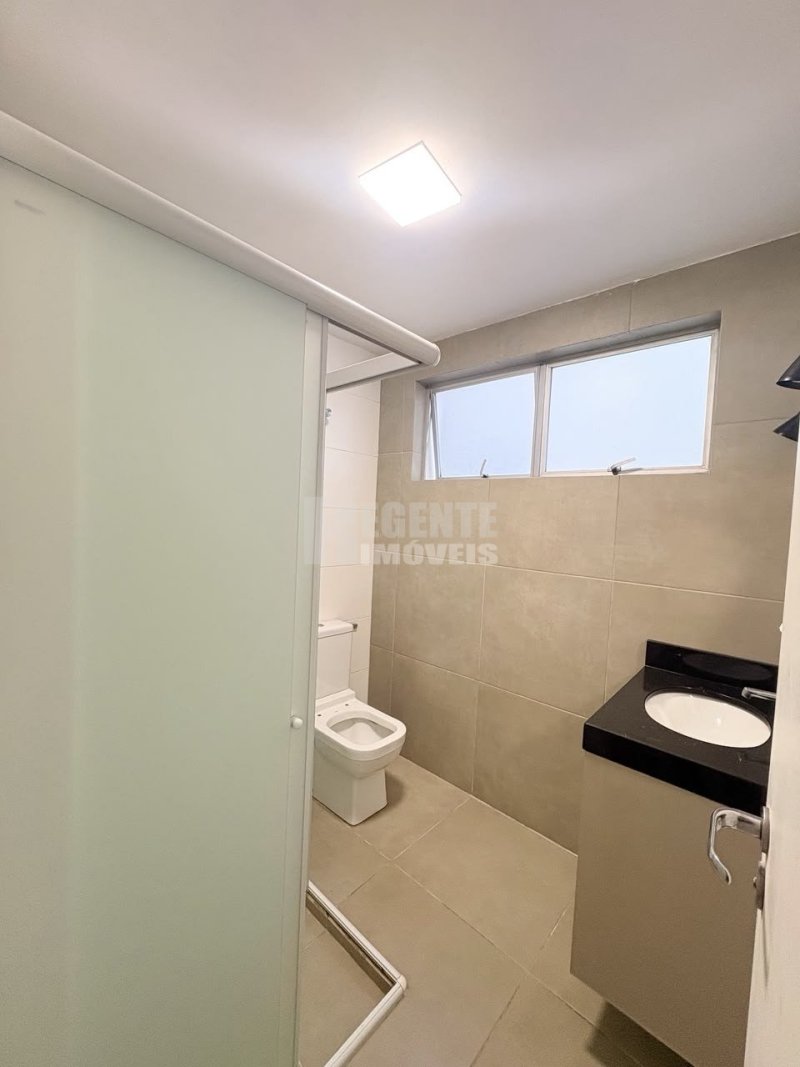 Departamento totalmente reformado y amoblado en venta en el barrio Trindade, en Florianópolis - Foto 15