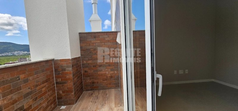 Vista do quato e da sacada - Cobertura 3 quartos no Trindade em Florianópolis