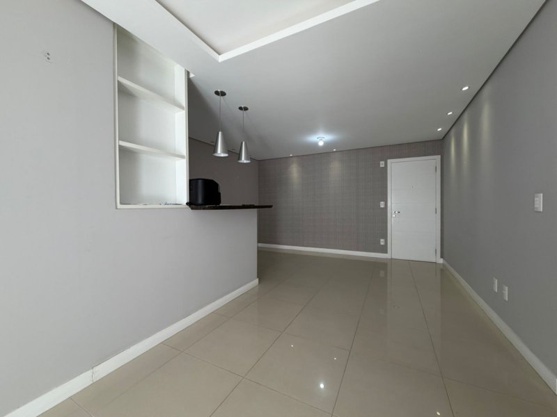 Apartamento 2 quartos no Pantanal em Florianópolis - Foto 3