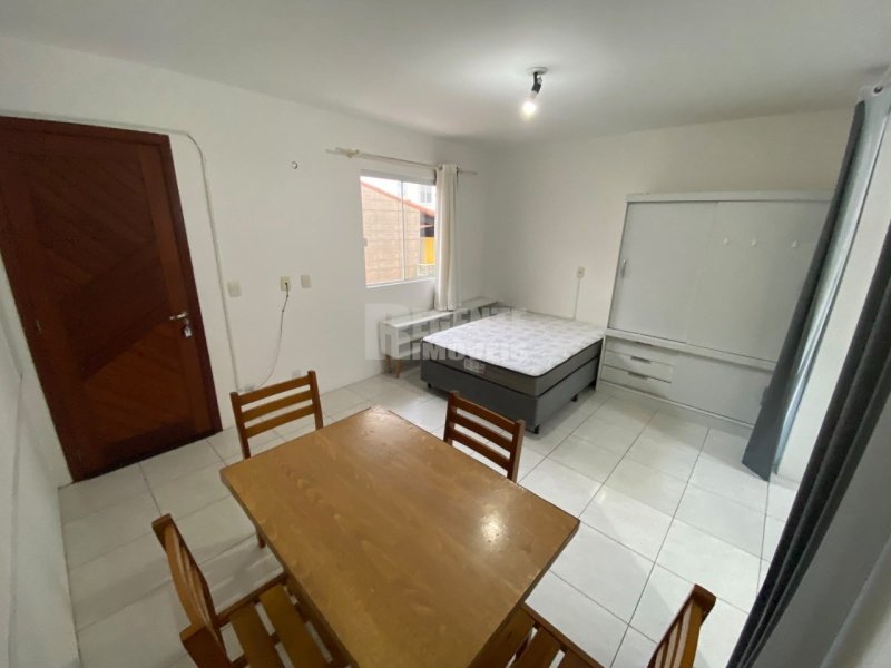 Kitnet 1 quartos no Trindade em Florianópolis - Foto 2